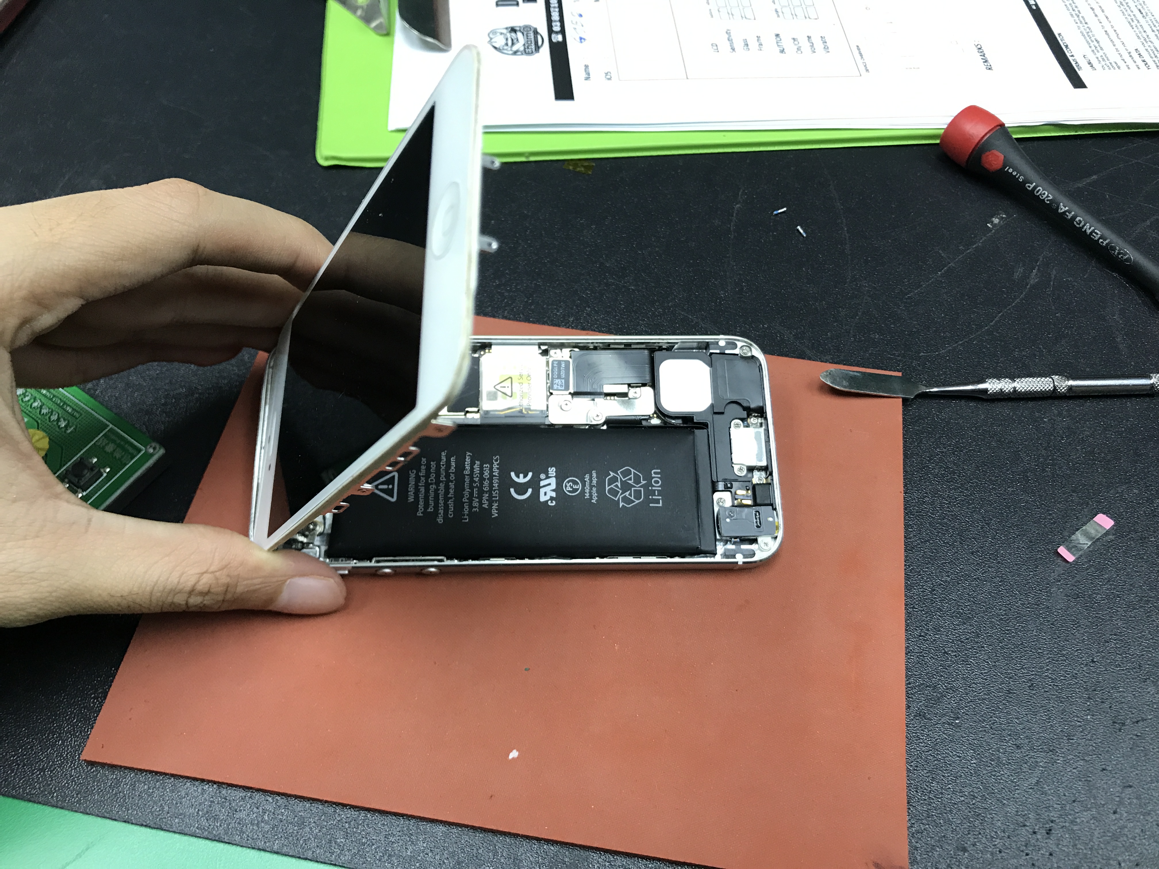 Battery iPhone 5 replacement