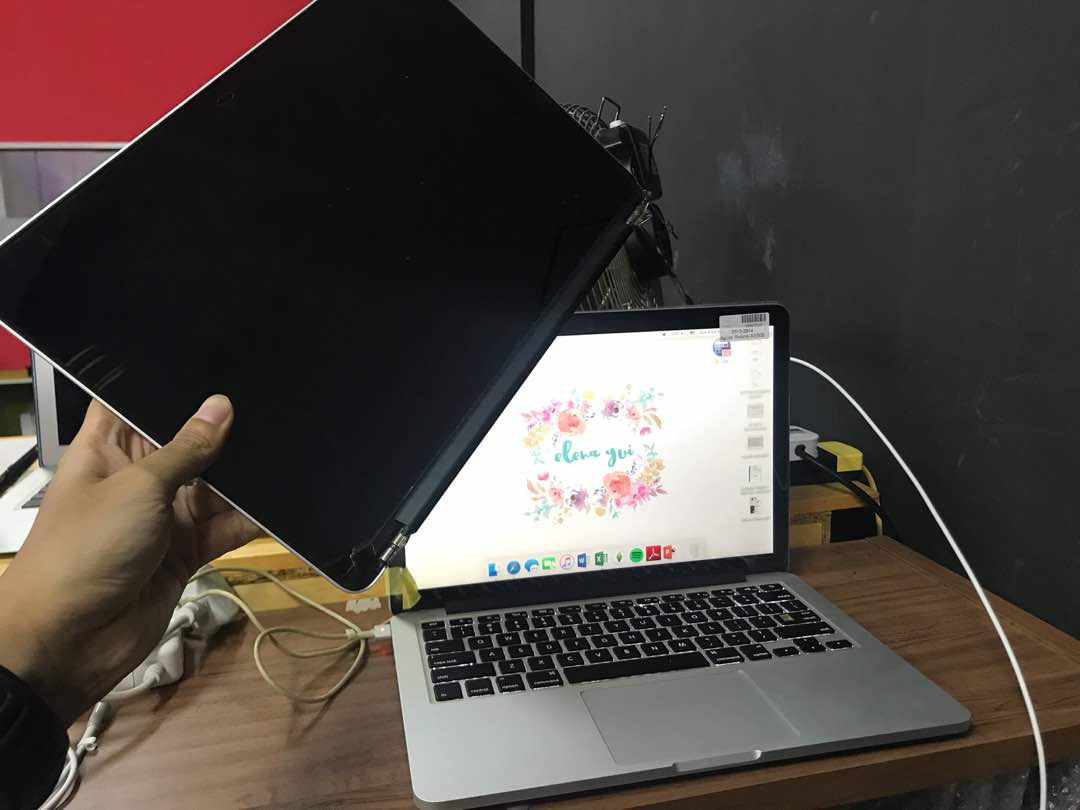 LCD MacBook Pro Retina Replacement