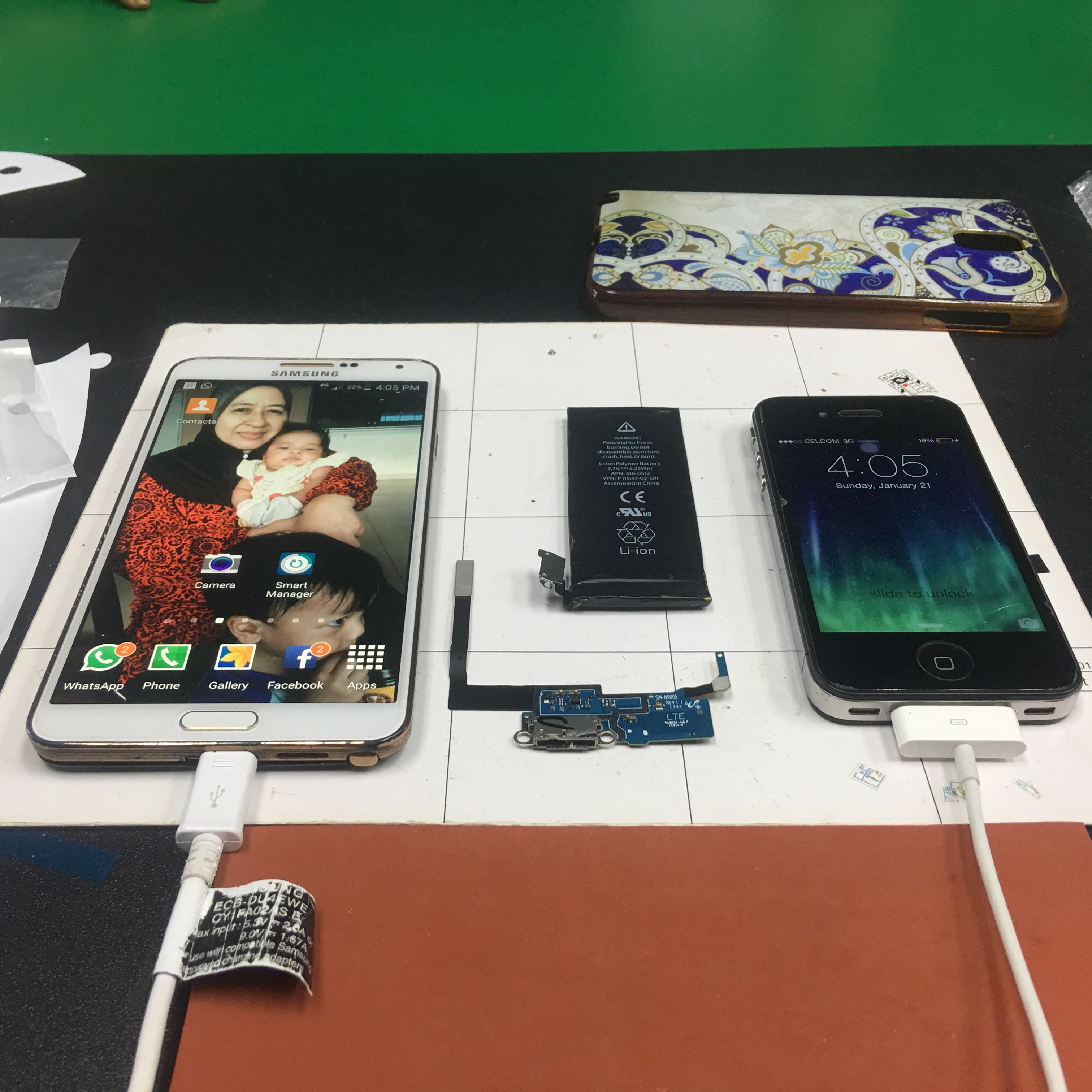 Charging Port Samsung Note 3 & Battery iPhone 4 Replacement