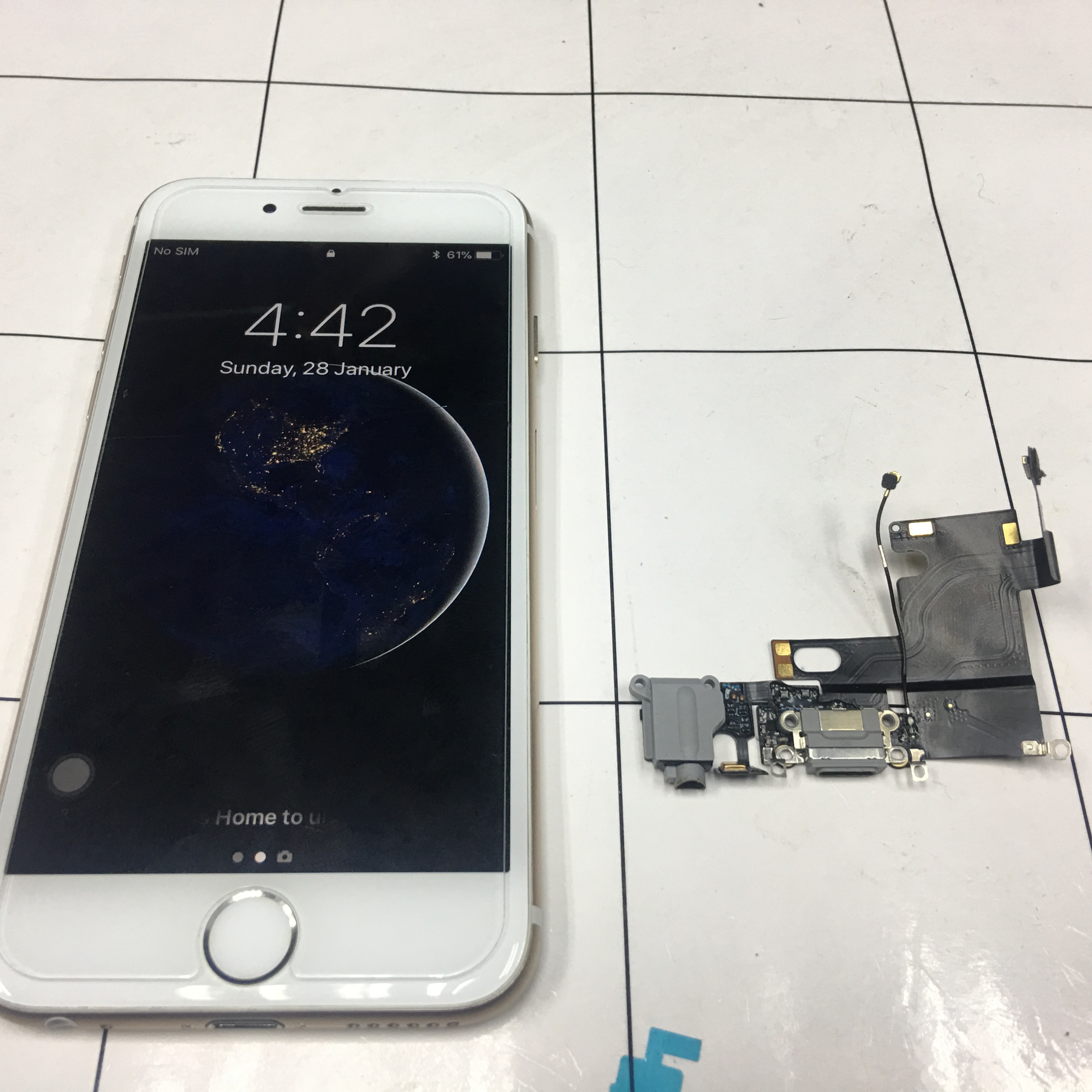 Plugin iPhone 6 Replacement