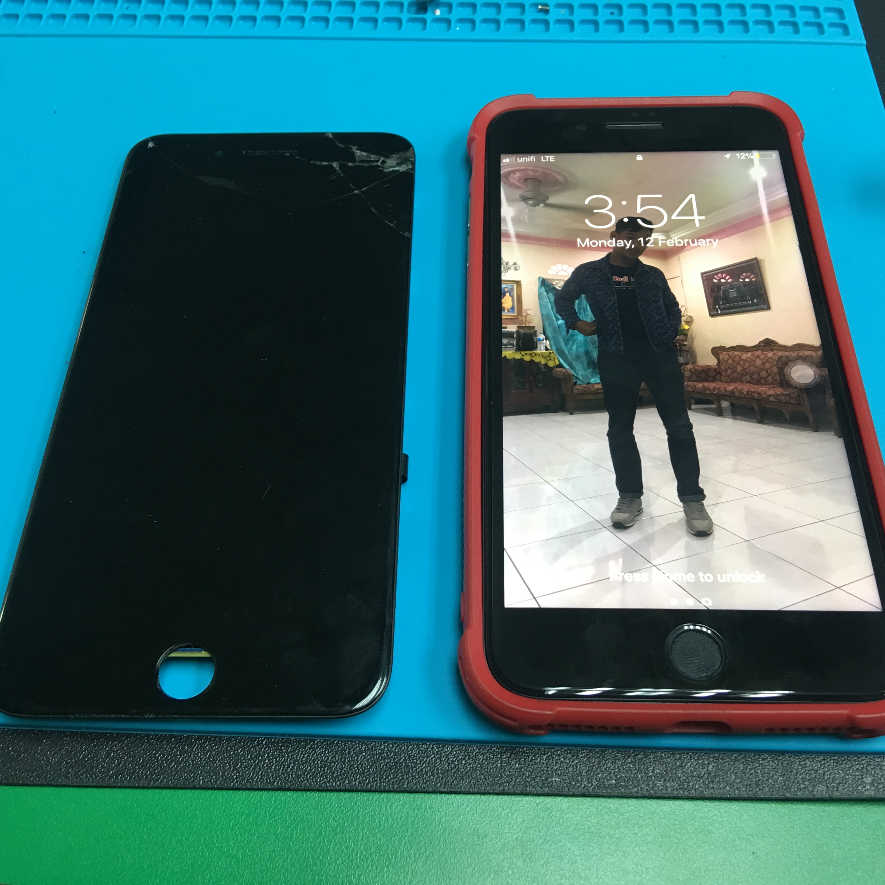 LCD iPhone 7 Plus Replacement