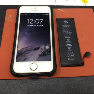 Battery iPhone 5s replacement