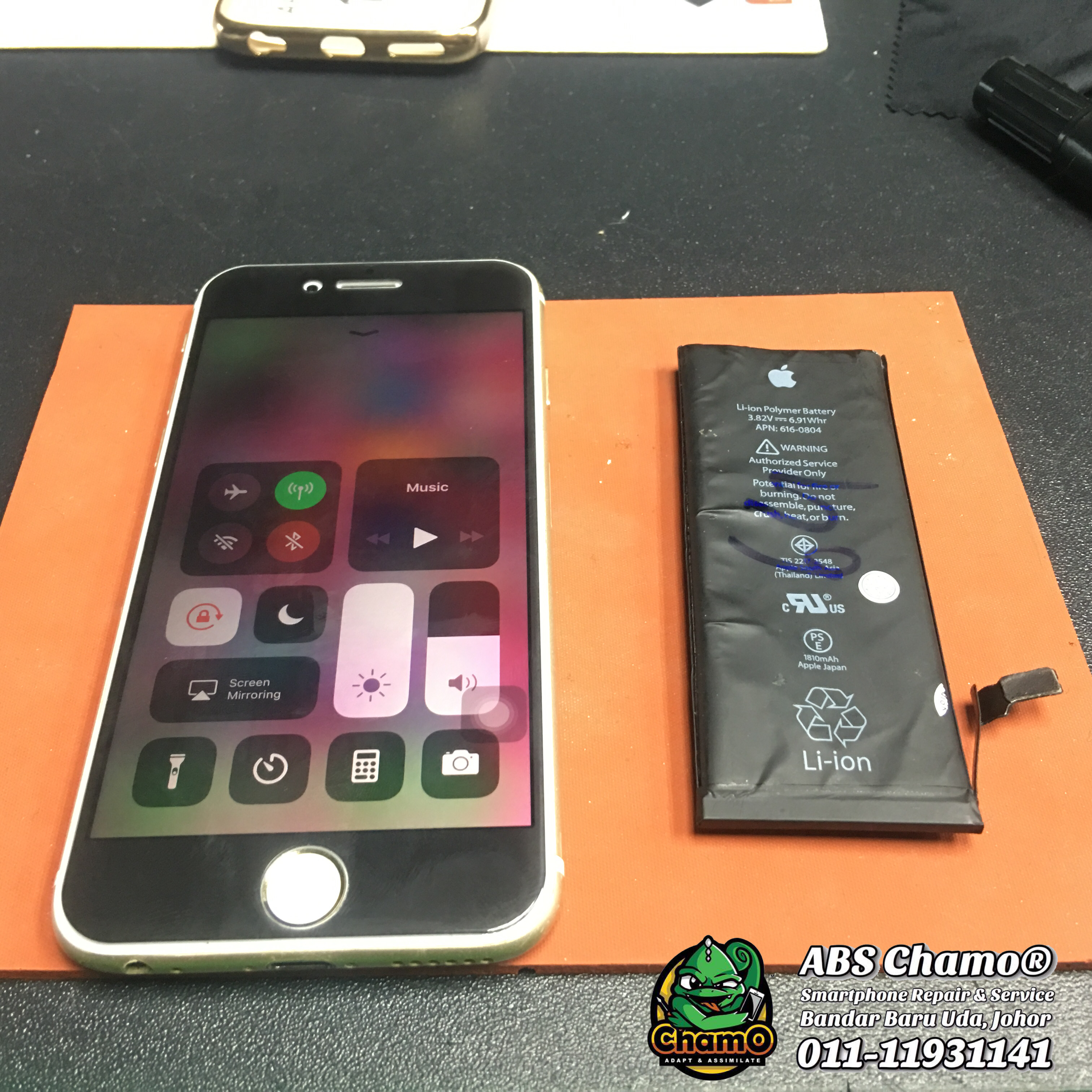 Battery iPhone 6 replacement