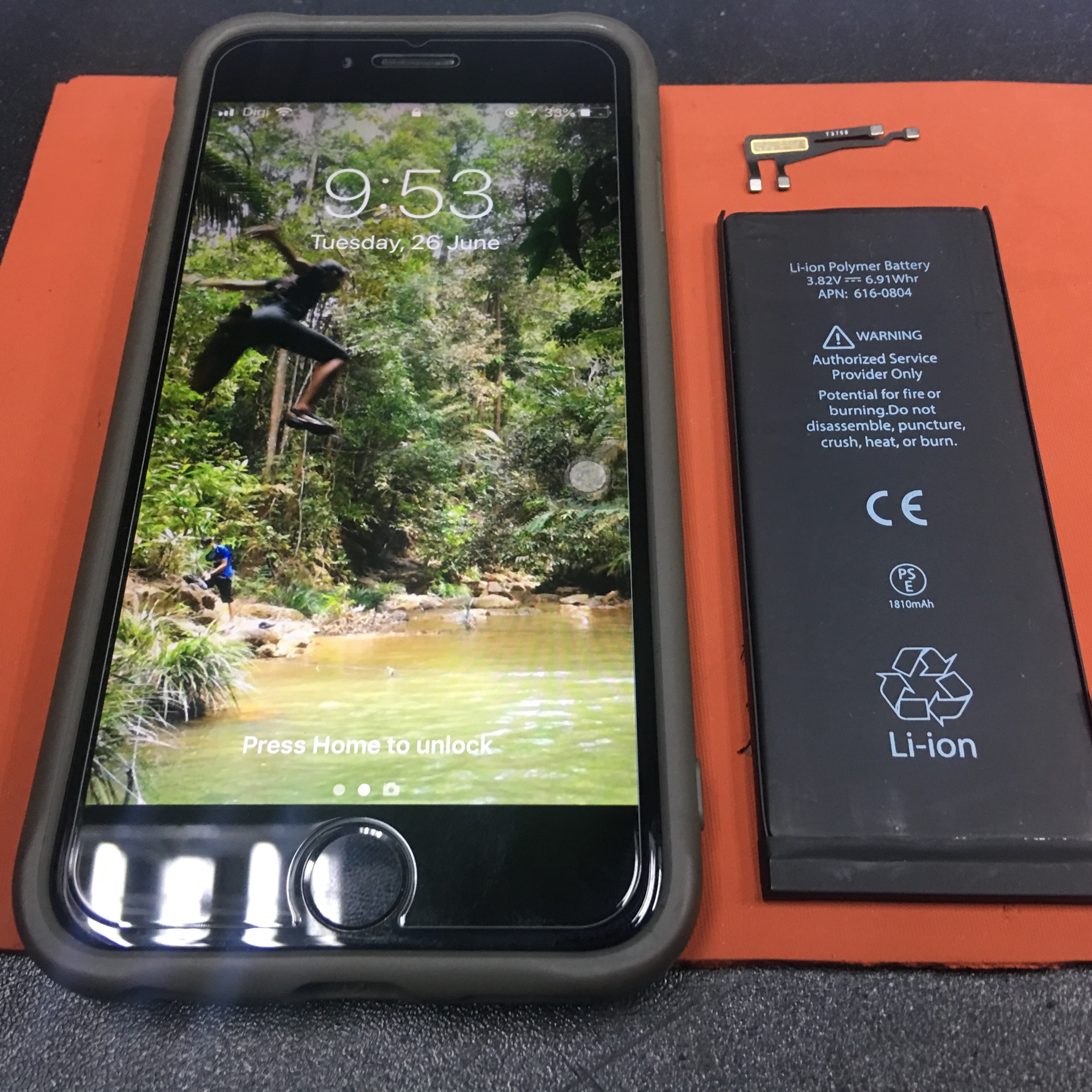 Battery & WiFi iPhone 6 replacement