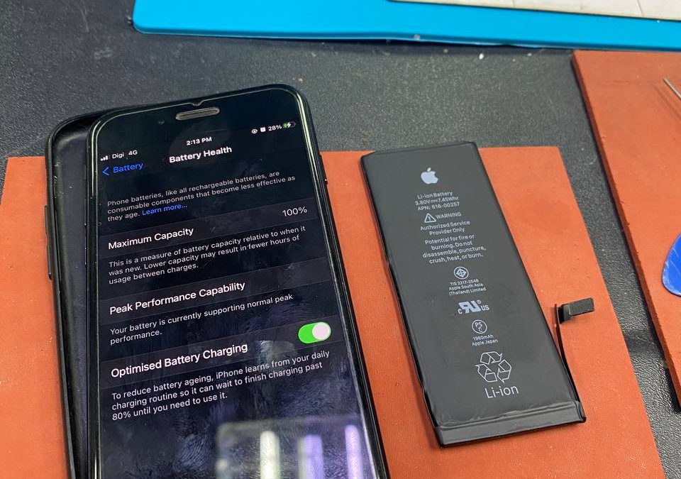 iPhone X Battery Replacement & Battery Health.