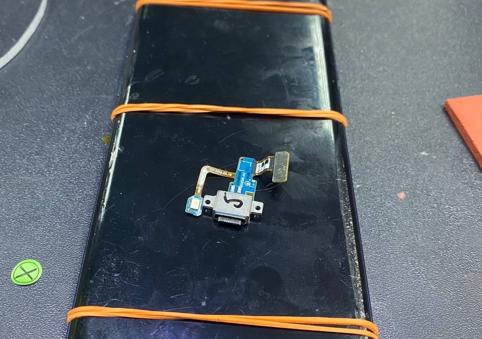 Samsung Note 9 Charging Port Replacement.